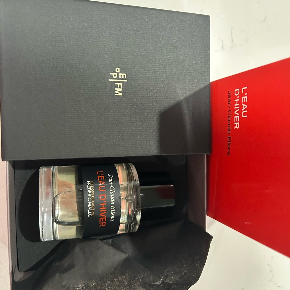 Frederic Malle L'EAU D'HIVER
by Jean-Claude Ellena cologne
